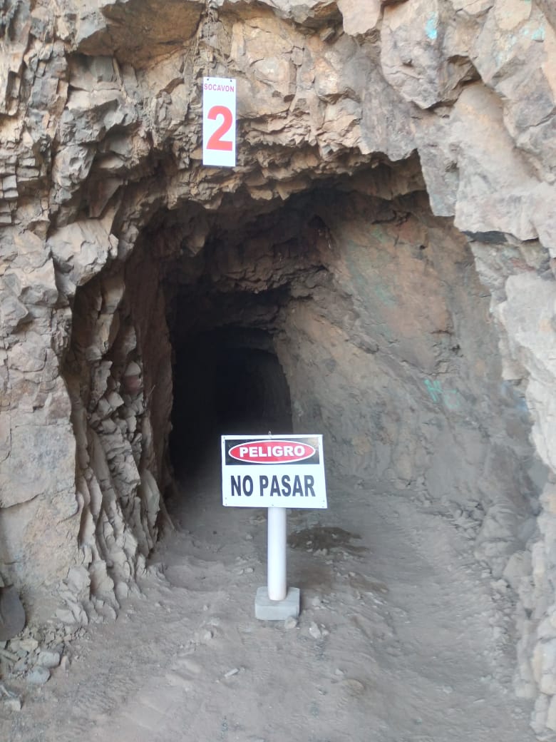 MINA LA PROBLEMA  DEL 1 AL 10.-